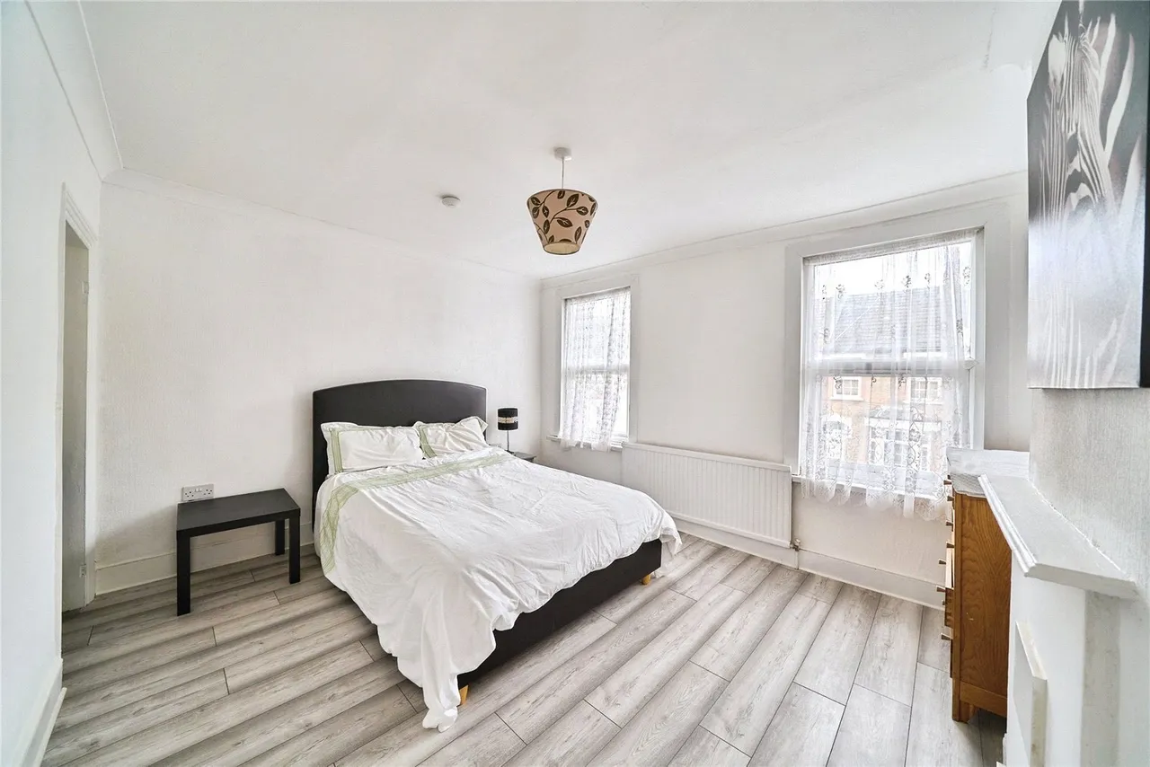 Brock Road, London, E13, photo 9