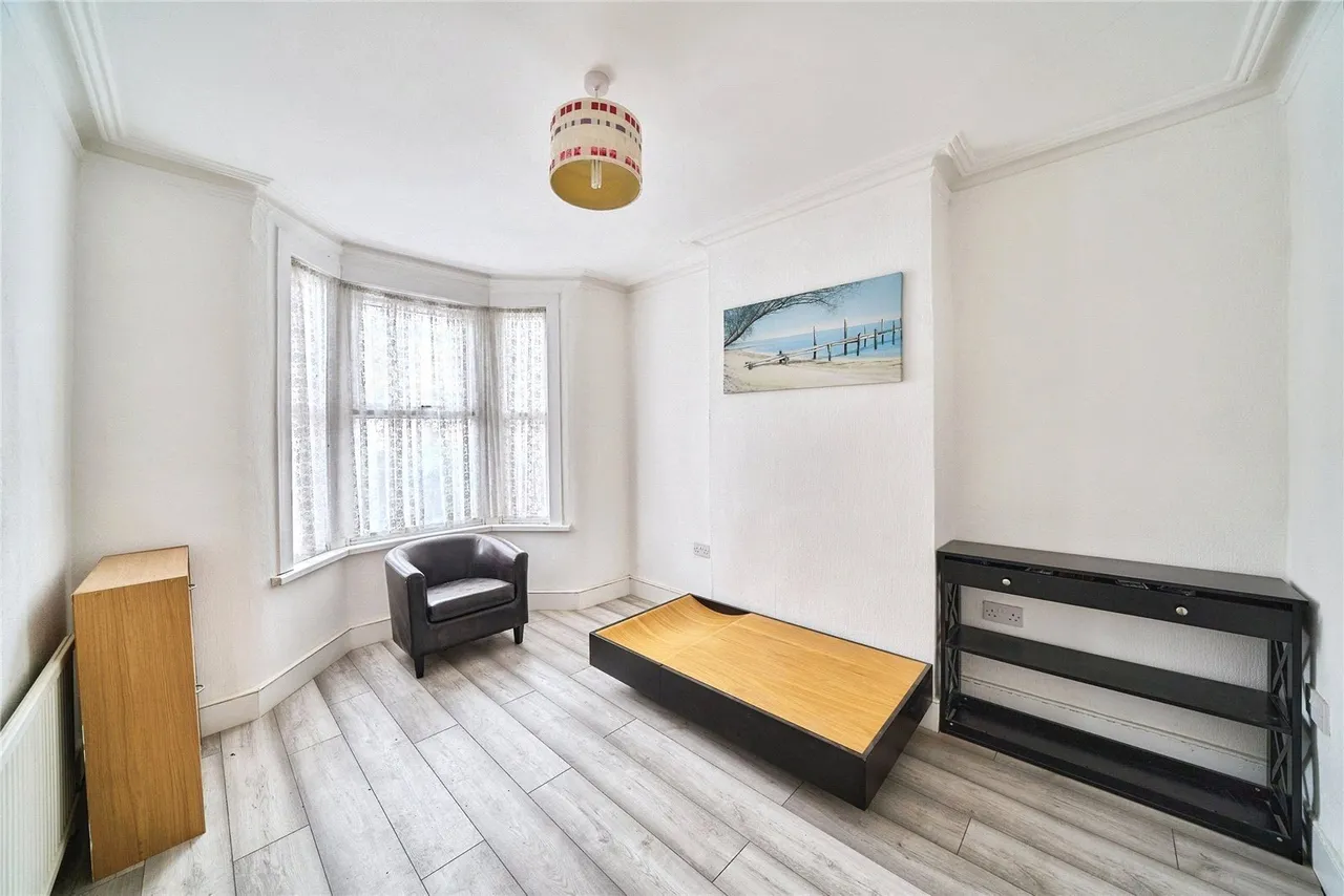 Brock Road, London, E13, photo 3