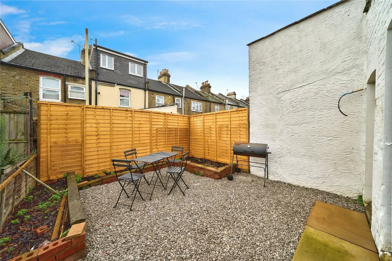 Brock Road, London, E13, photo 14