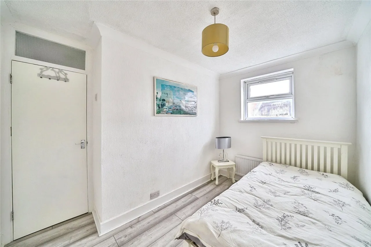 Brock Road, London, E13, photo 12
