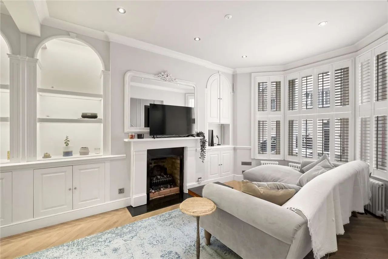 4 bed flat for sale — Uverdale Road, London, SW10 0SS