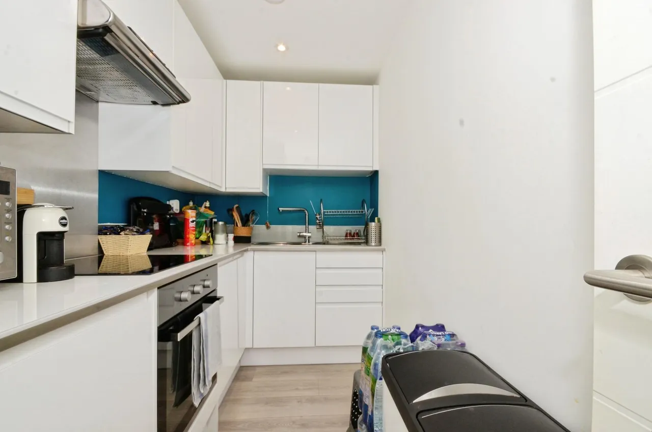 Imperial Drive, Harrow, HA2, photo 6