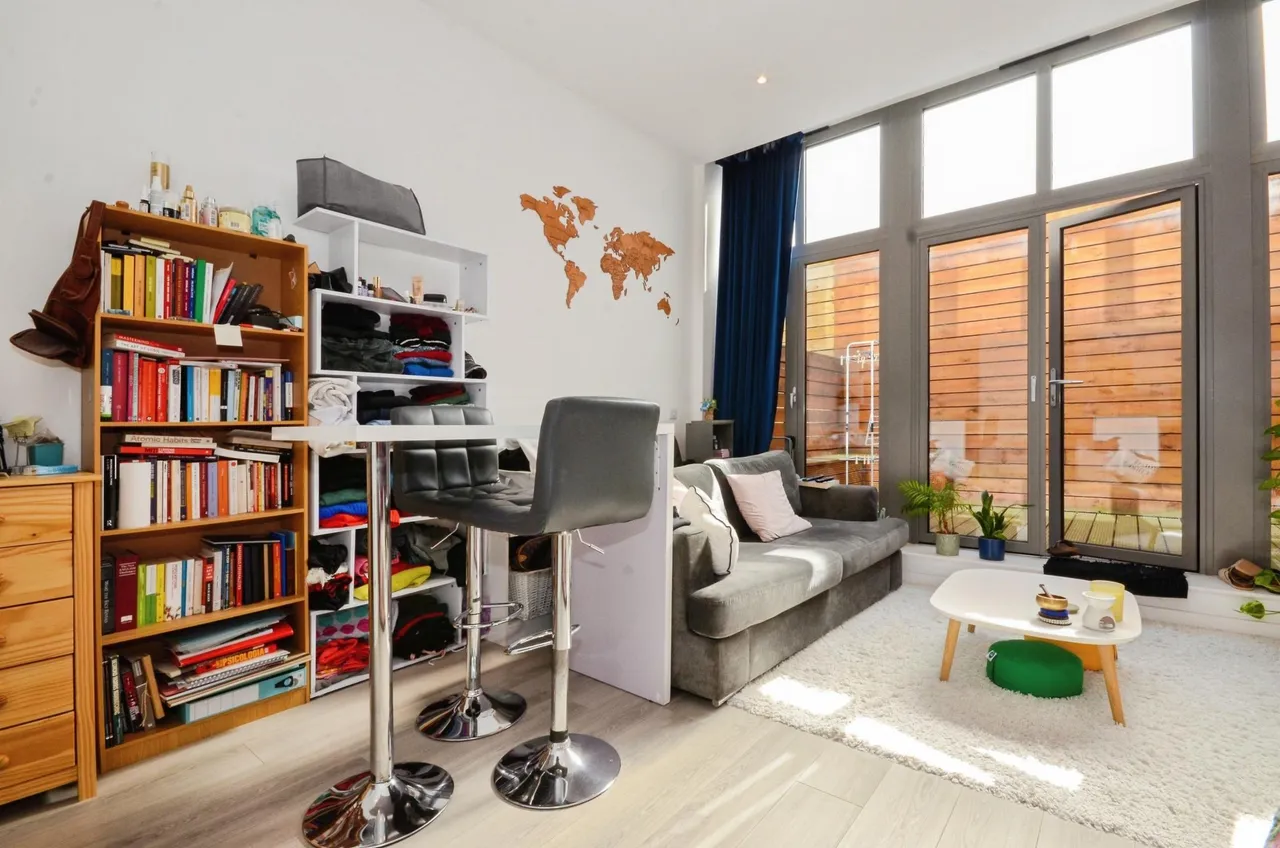 Imperial Drive, Harrow, HA2, photo 4