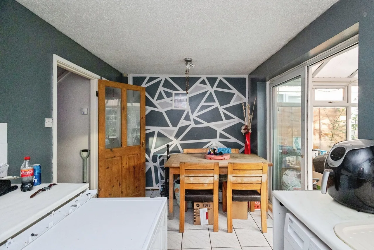 Wells Court, DUKINFIELD, Cheshire, SK16, photo 6