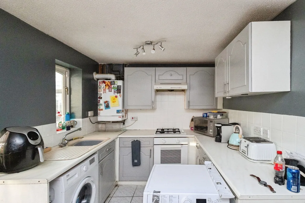 Wells Court, DUKINFIELD, Cheshire, SK16, photo 7