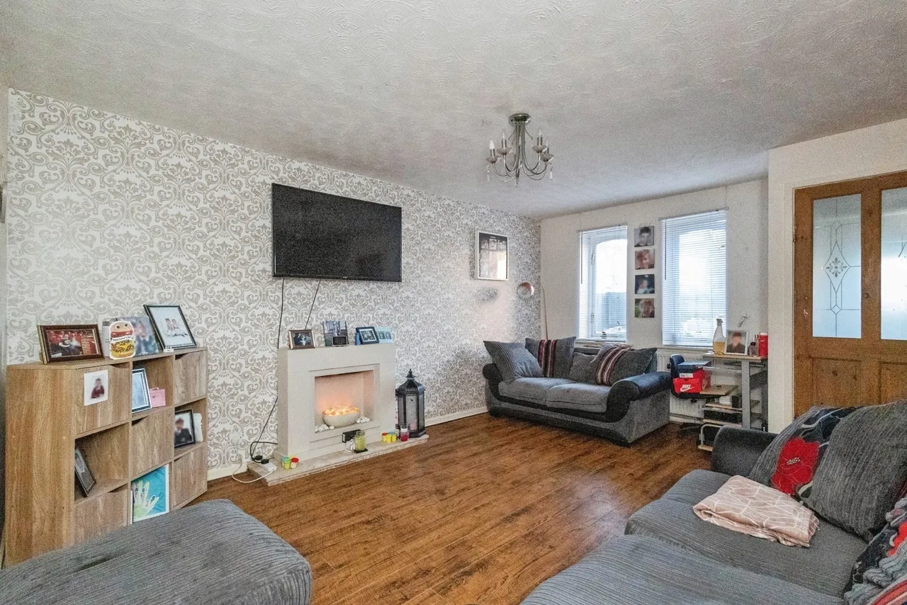 3 bed house for sale — Wells Court, DUKINFIELD, Cheshire, SK16