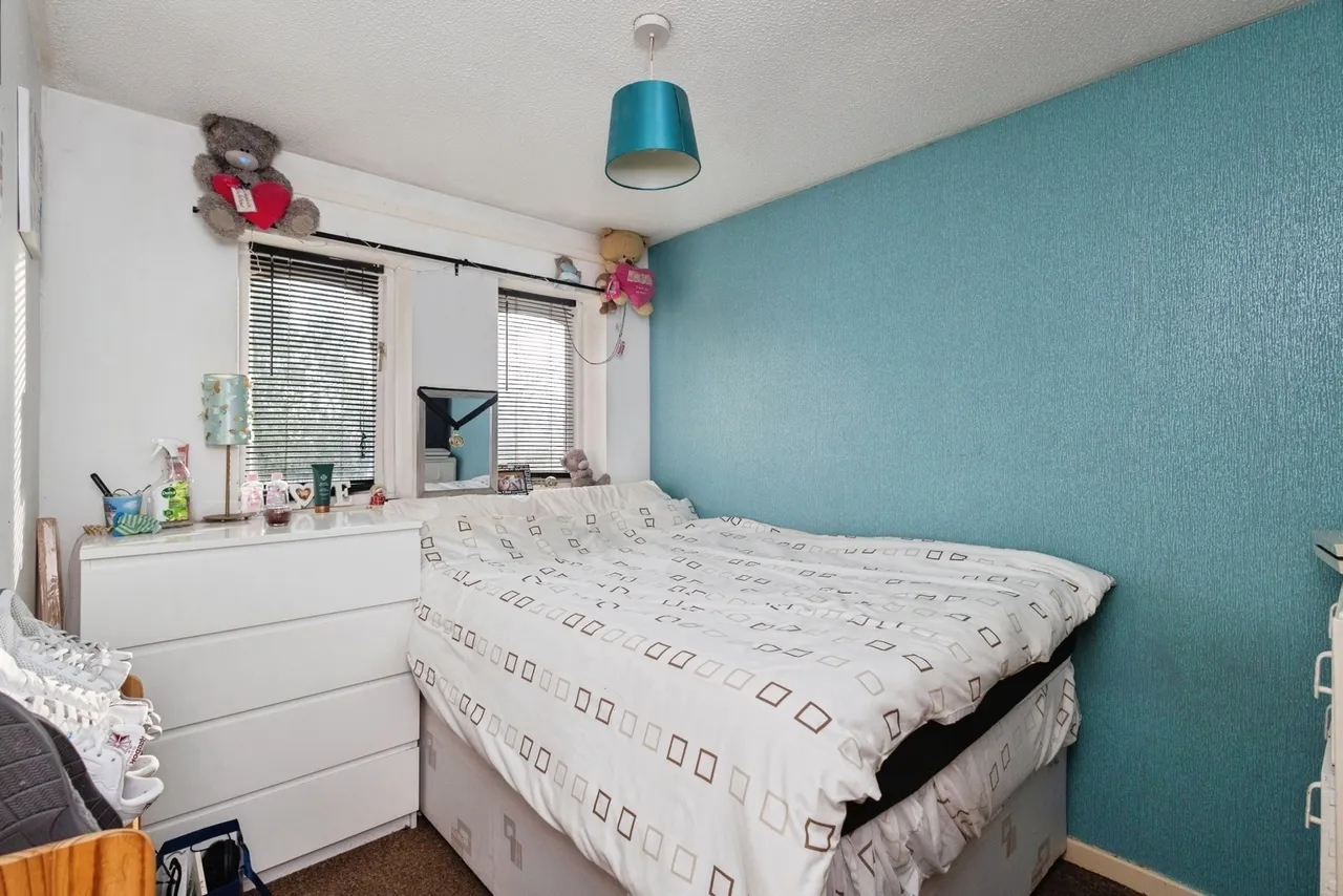 Wells Court, DUKINFIELD, Cheshire, SK16, photo 8