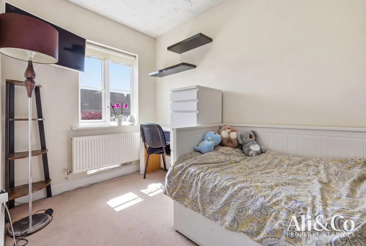 Plymouth Road, Grays, Essex, RM16 6BL, photo 14