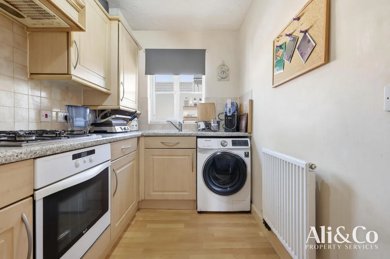 Plymouth Road, Grays, Essex, RM16 6BL, photo 6