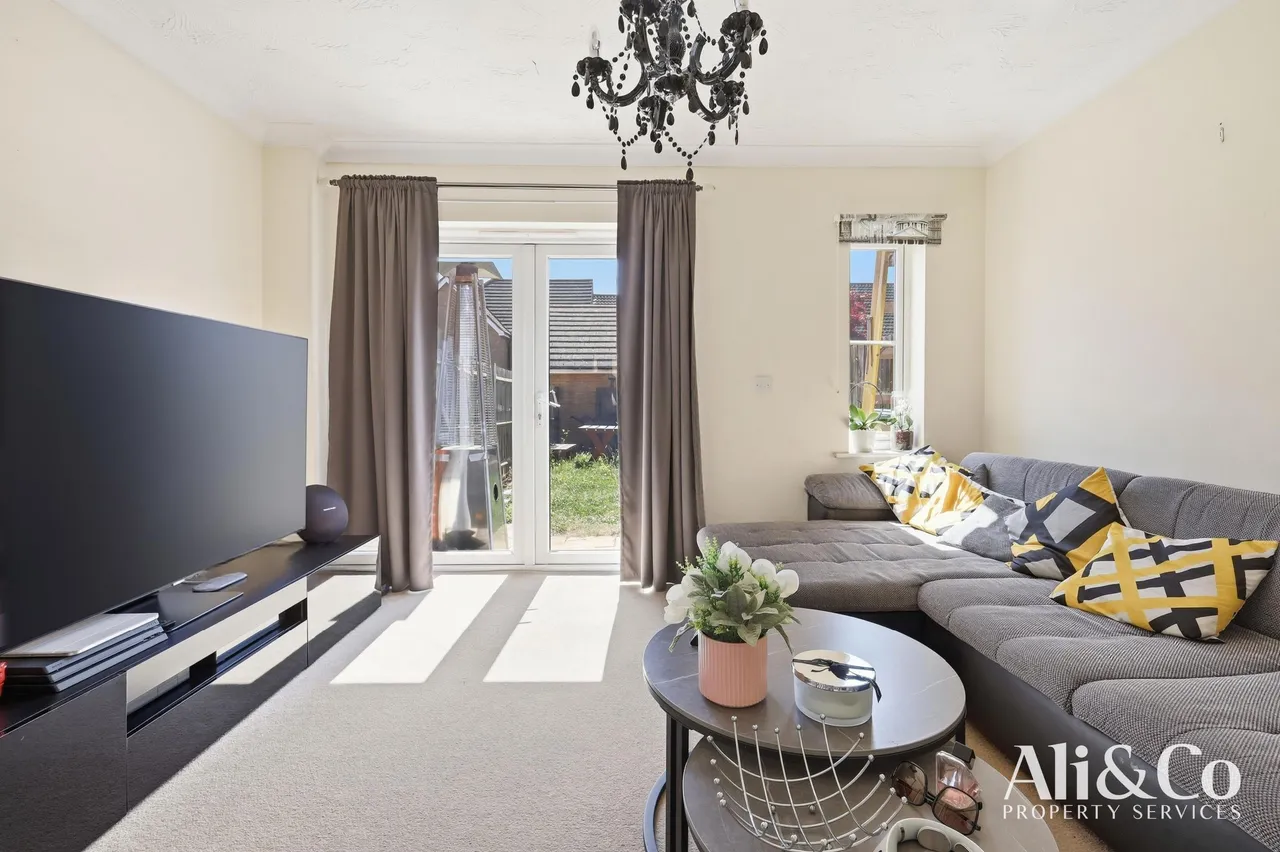Plymouth Road, Grays, Essex, RM16 6BL, photo 3