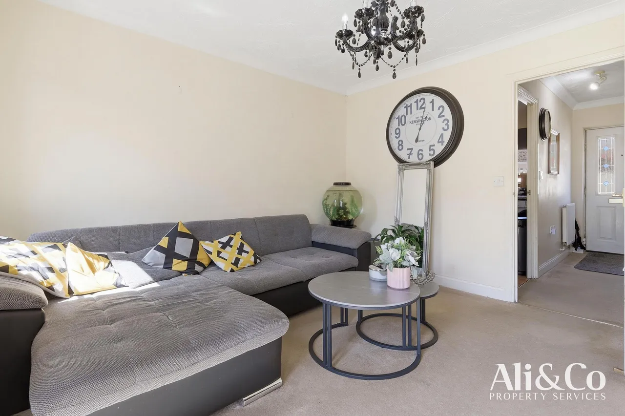 Plymouth Road, Grays, Essex, RM16 6BL, photo 4
