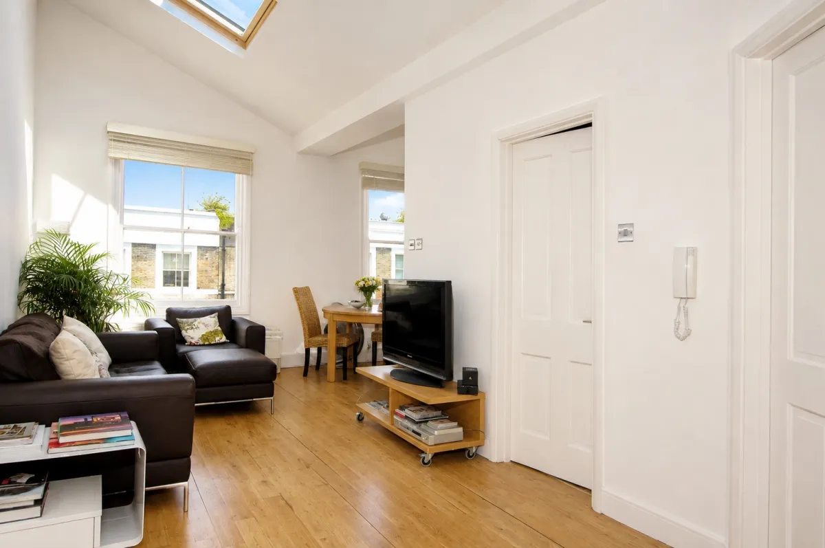 2 bed flat to rent — Westbourne Park Road London W11