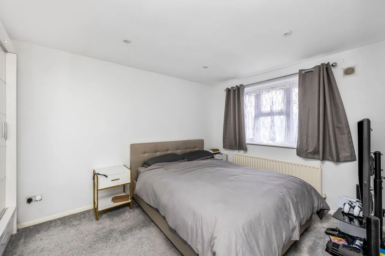 Larch Way, Haywards Heath, RH16, photo 6