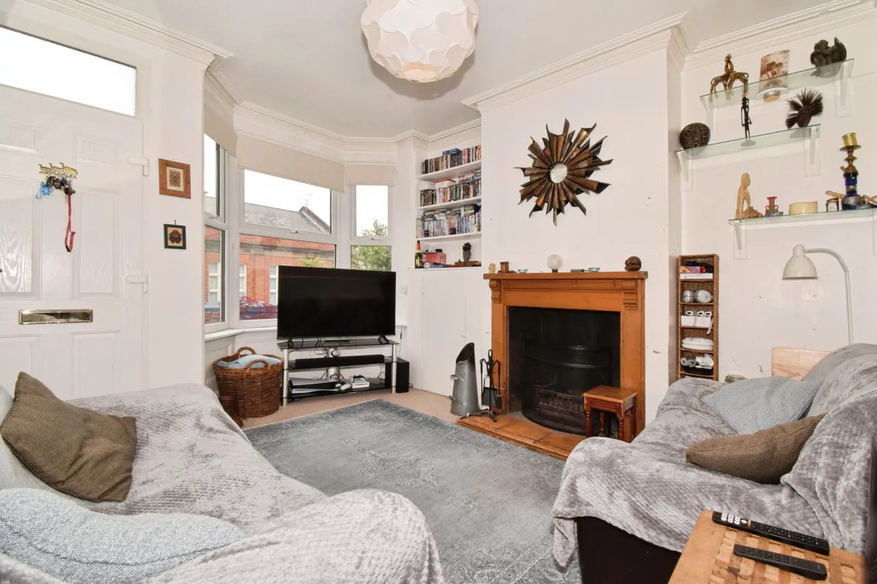 Knighton Fields Road East, Leicester, LE2, photo 2
