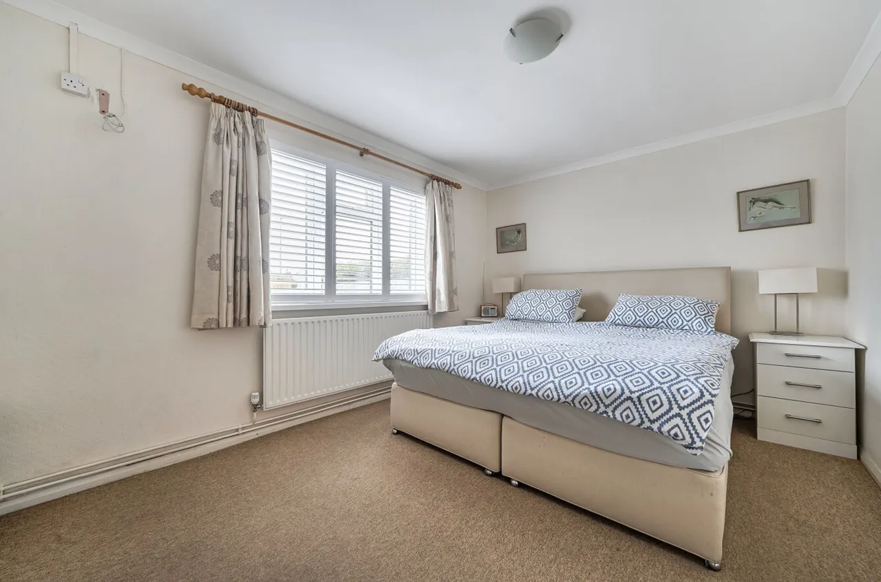 Pond Road, Bracklesham Bay, PO20, photo 10