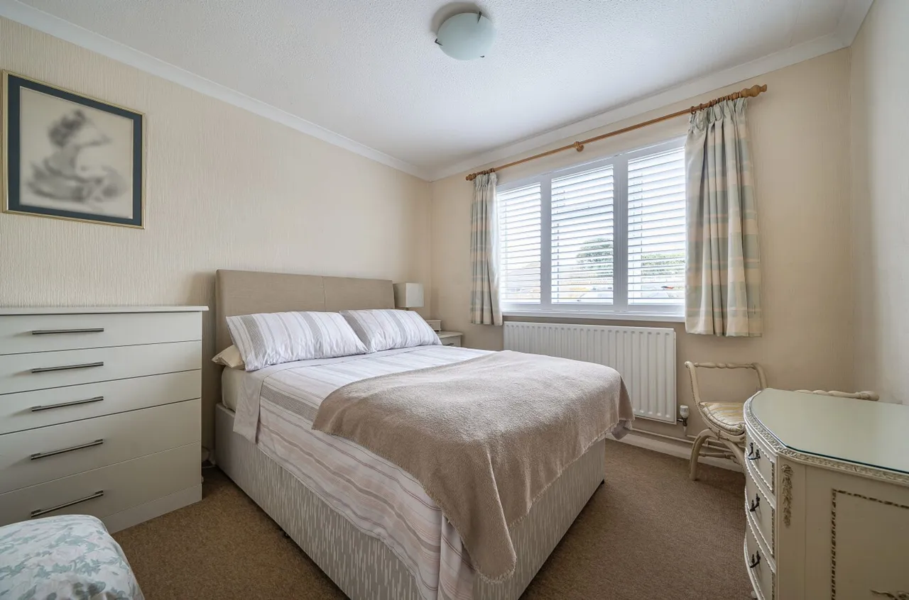 Pond Road, Bracklesham Bay, PO20, photo 11