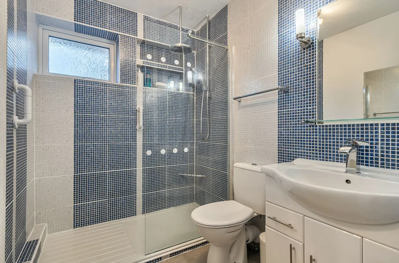 Pond Road, Bracklesham Bay, PO20, photo 13