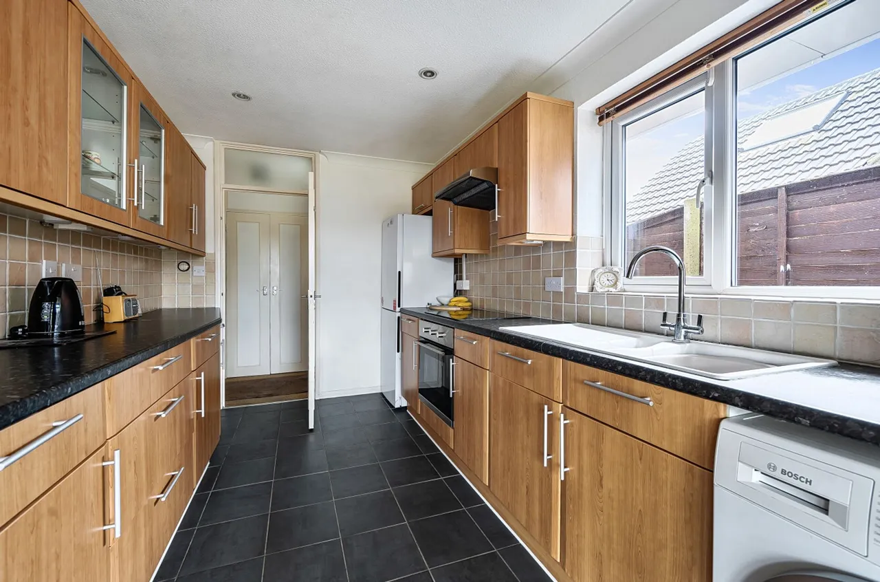 Pond Road, Bracklesham Bay, PO20, photo 5