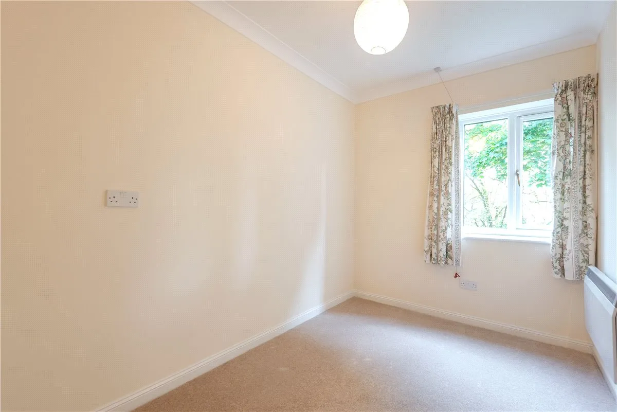 Old Parsonage Court, Otterbourne, SO21, photo 7