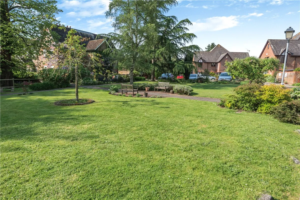 Old Parsonage Court, Otterbourne, SO21, photo 8