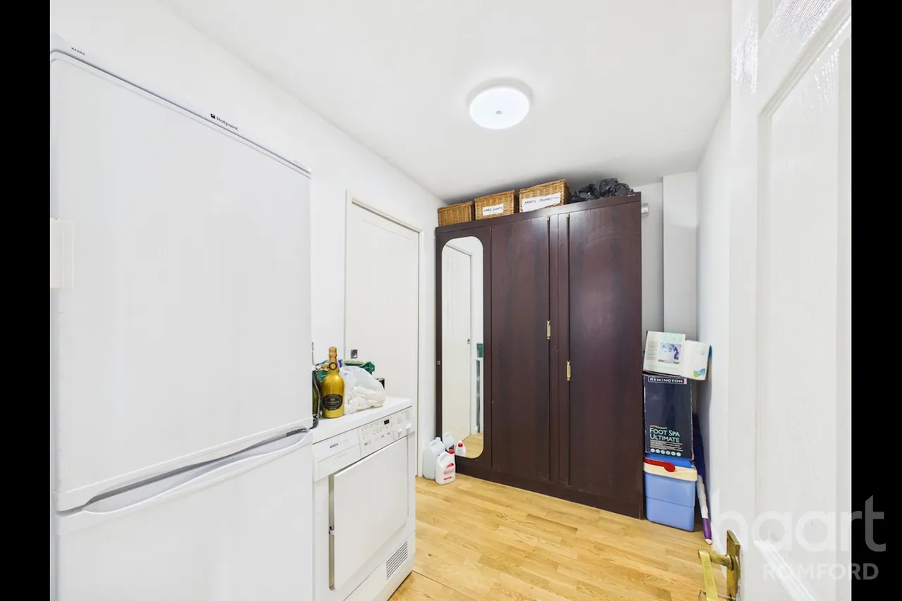 Clyde Way, Romford, RM1, photo 17