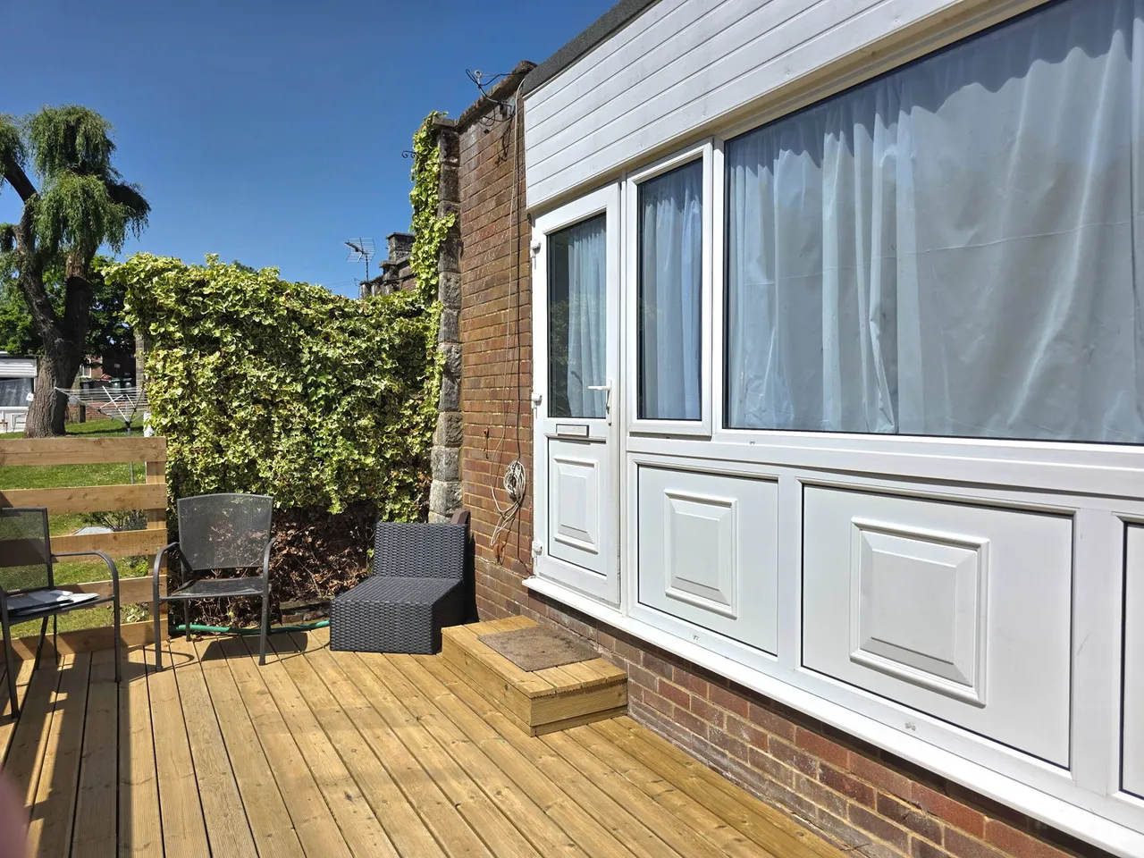 Cockleton Lane, Cowes, PO31, photo 9