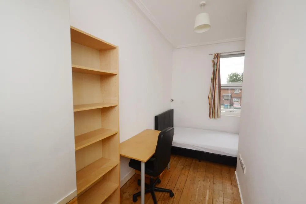 Heald Grove, Rusholme, M14, photo 13