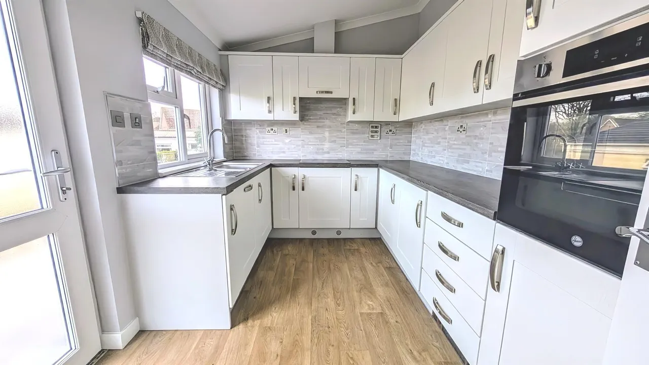 Foxhall Road, Rushmere St. Andrew, Ipswich, photo 2