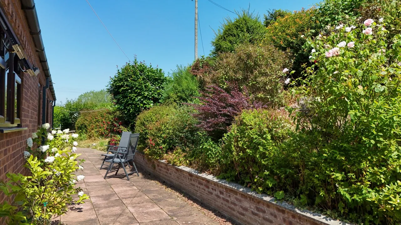 Urban Road, Wrockwardine Wood, TF2, photo 22