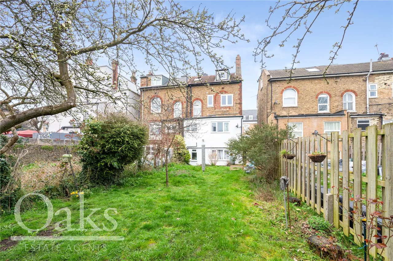 Clifton Road, South Norwood, SE25, photo 12