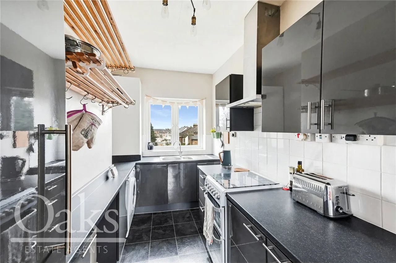 Clifton Road, South Norwood, SE25, photo 5