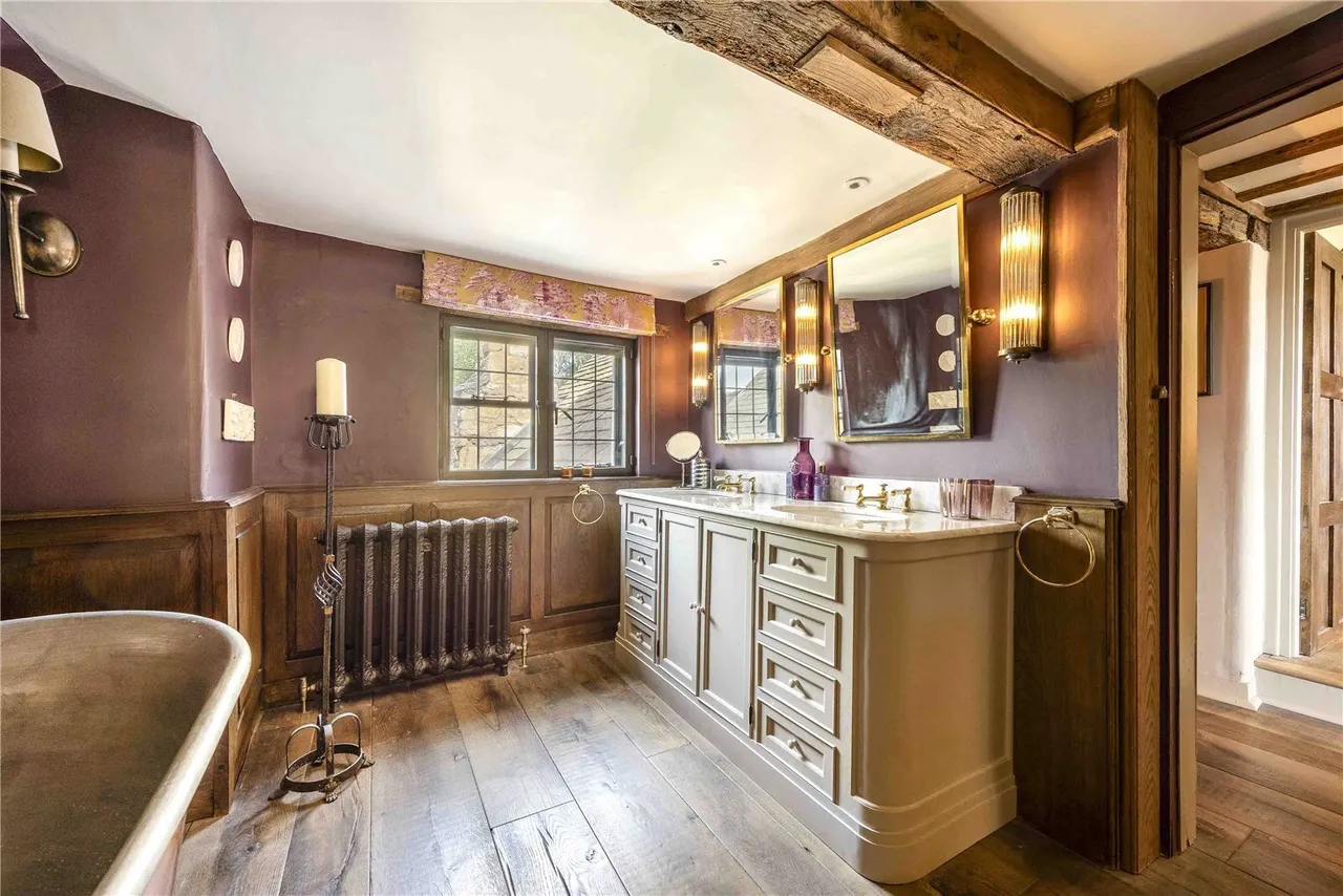 High Street, Chipping Campden, GL55, photo 22