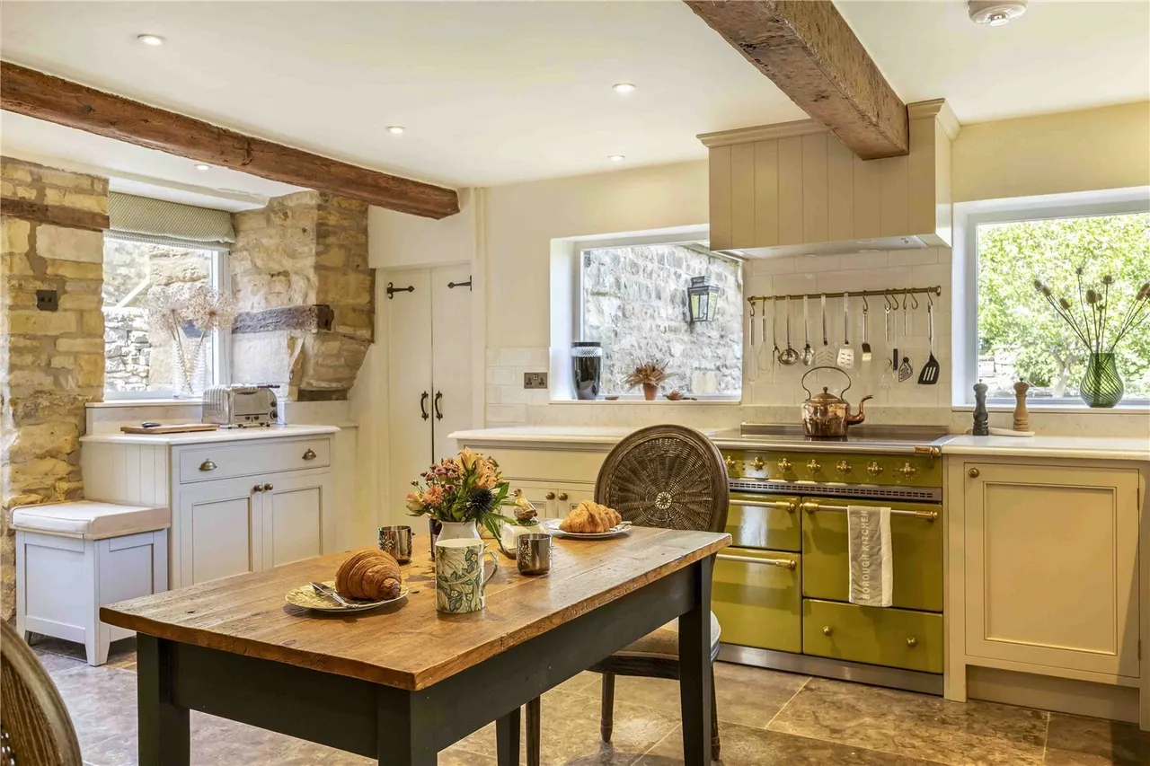 High Street, Chipping Campden, GL55, photo 8