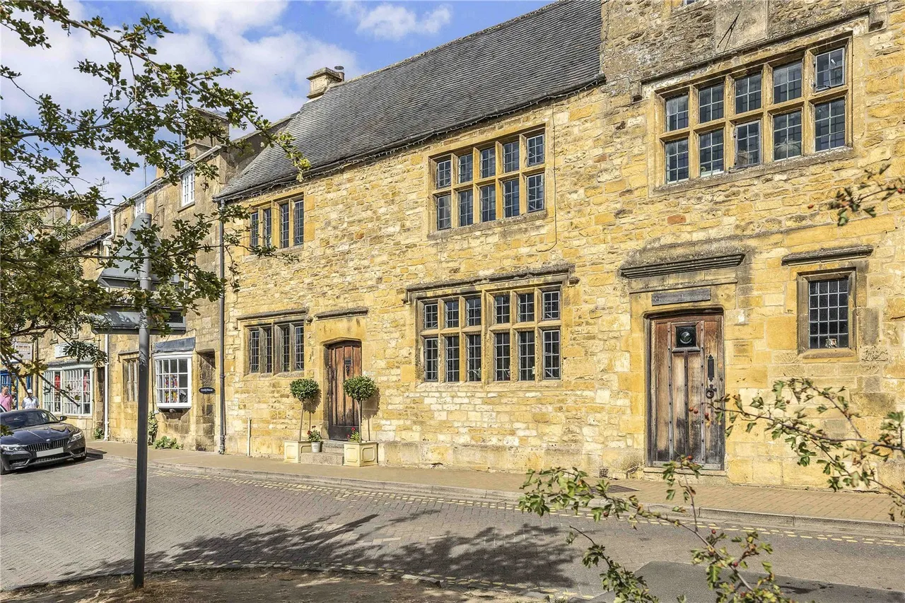 High Street, Chipping Campden, GL55, photo 27