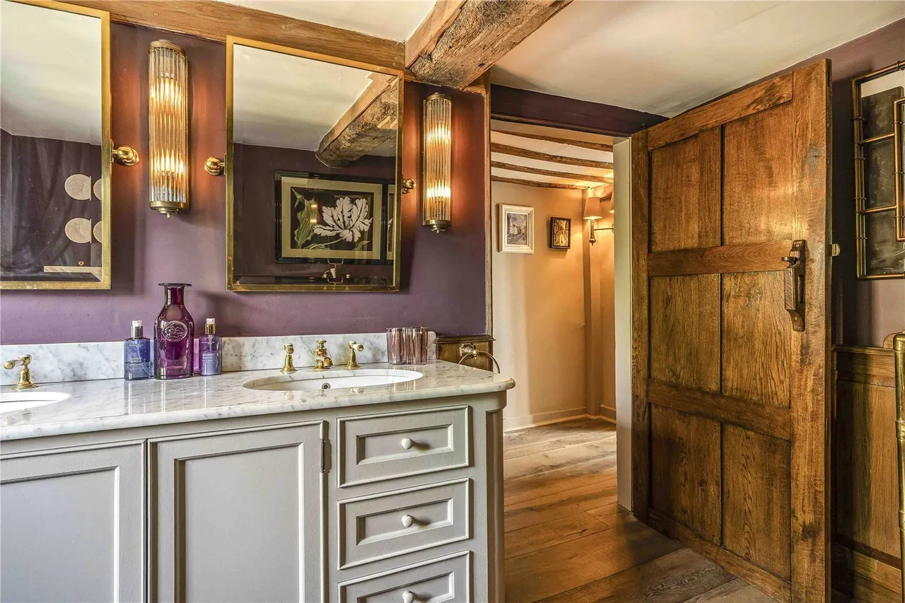 High Street, Chipping Campden, GL55, photo 11