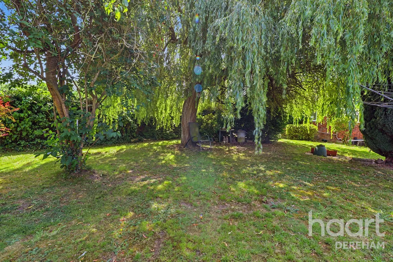 Fakenham Road, East Bilney, NR20, photo 27