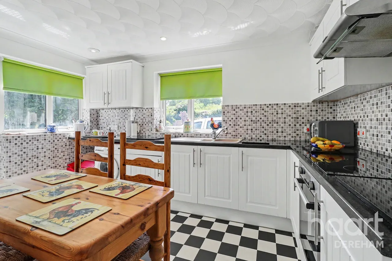 Fakenham Road, East Bilney, NR20, photo 7
