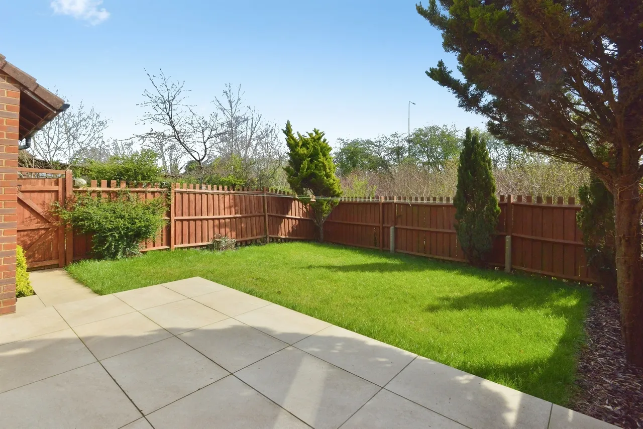 Hartdames, Shenley Brook End, MK5, photo 12