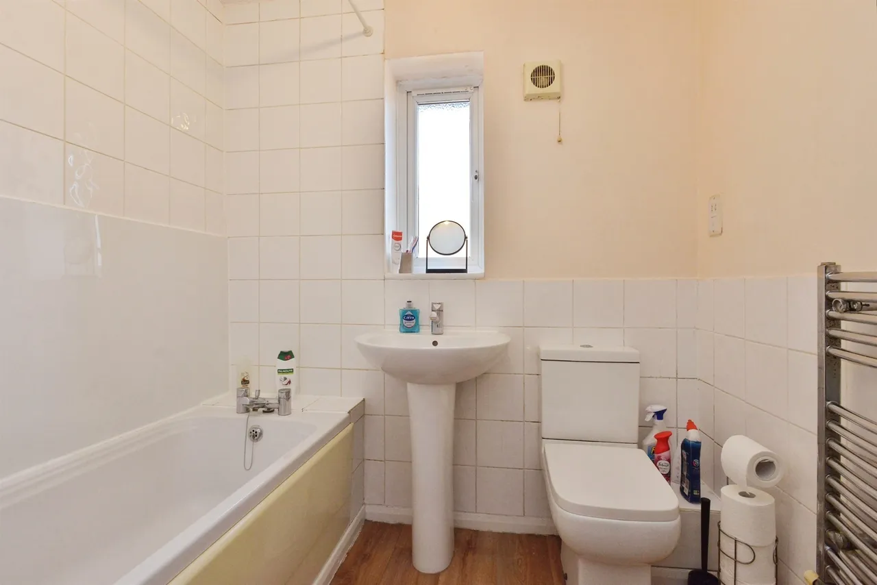 Hartdames, Shenley Brook End, MK5, photo 11