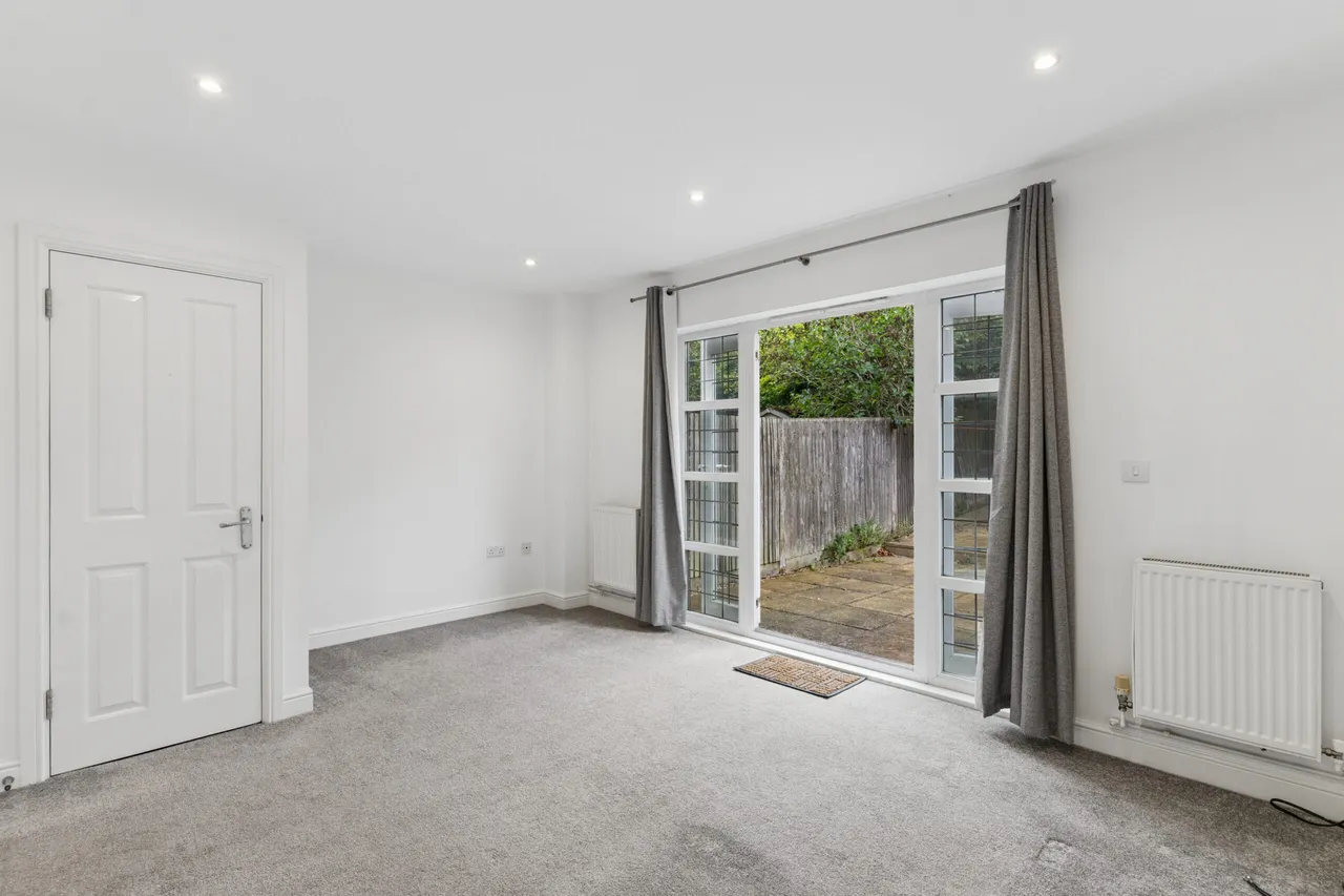 Old Chapel Mews High Street, Codicote, Hitchin, SG4 8SY, photo 3