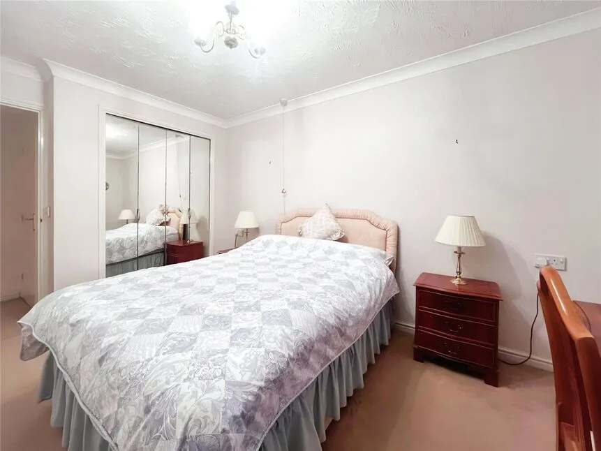 Walderslade Road, ME5, photo 8