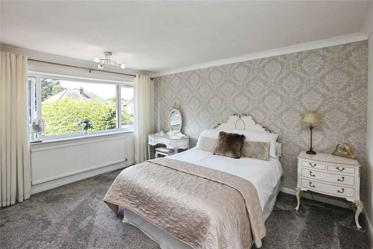Locks Road, Locks Heath, SO31, photo 15