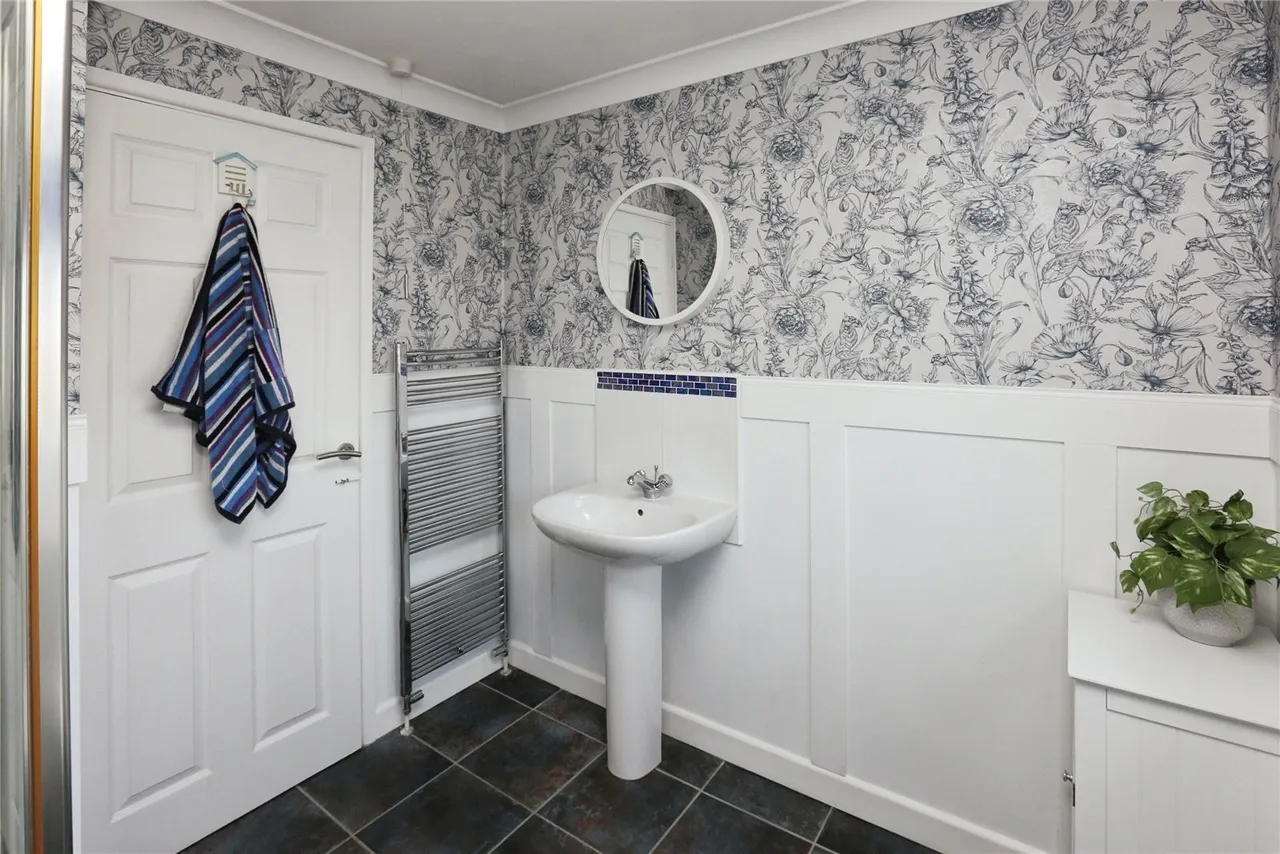 Locks Road, Locks Heath, SO31, photo 20