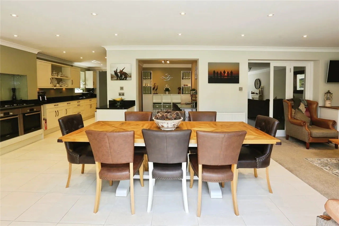 4 bed house for sale, Locks Road, Locks Heath, SO31