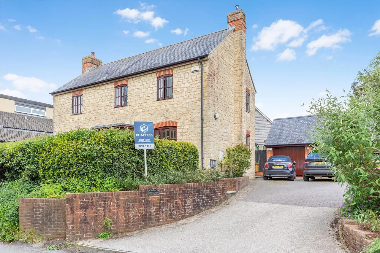 4 bed flat for sale — Wonston Hazelbury Bryan, Sturminster Newton DT10 2EE