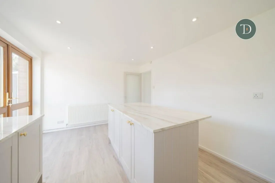 Capenhurst Lane, Whitby, CH65 7AQ, photo 9