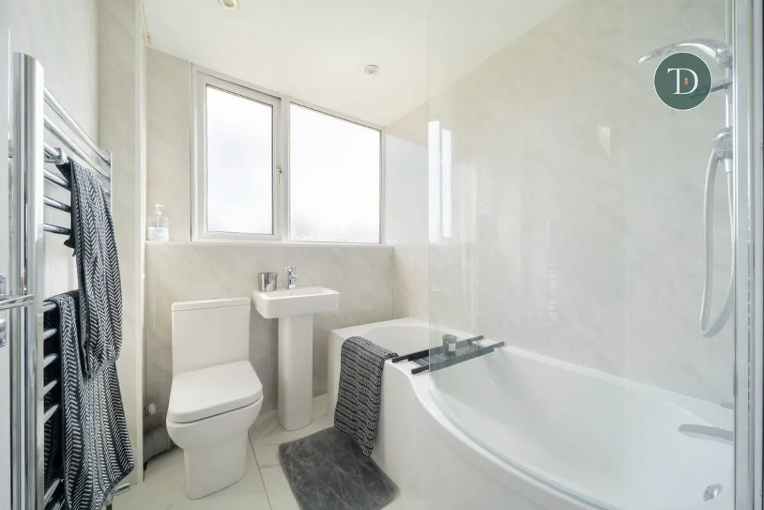 Capenhurst Lane, Whitby, CH65 7AQ, photo 18