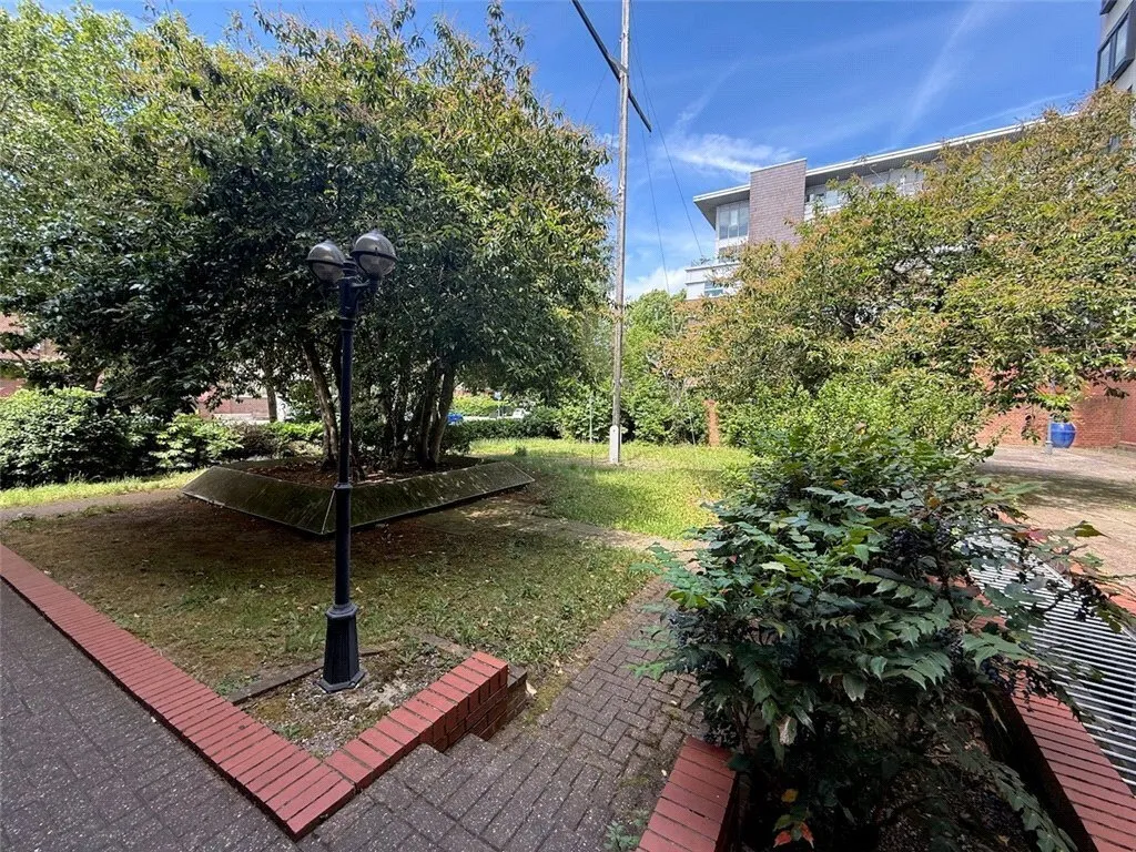 London Road, London, SW16, photo 9