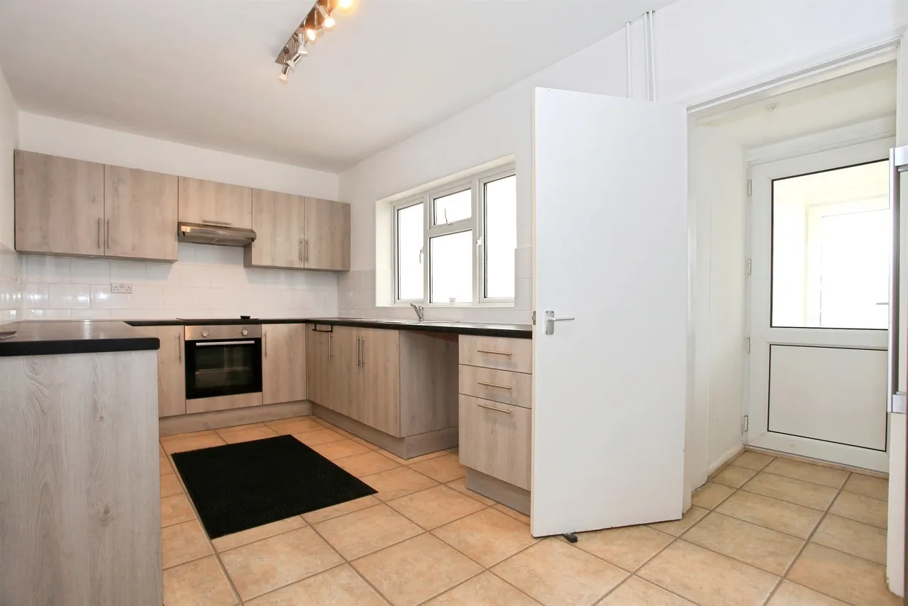 Lutton Grove, Peterborough, PE3, photo 3