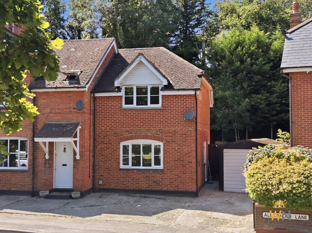 2 bed house for sale, Rayleigh Road, Hutton, CM13